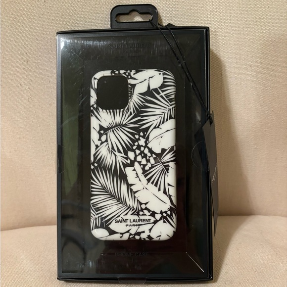 Saint Laurent iPhone11 pro case - Picture 3 of 10